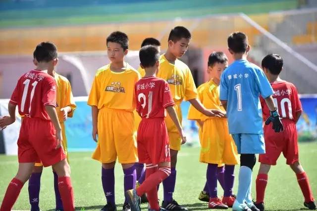 中国篮协公布U19集训大名单:曾凡博廖三宁入选