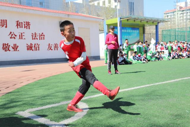 乔治39分快船逆转送骑士3连败 步行者险胜热火