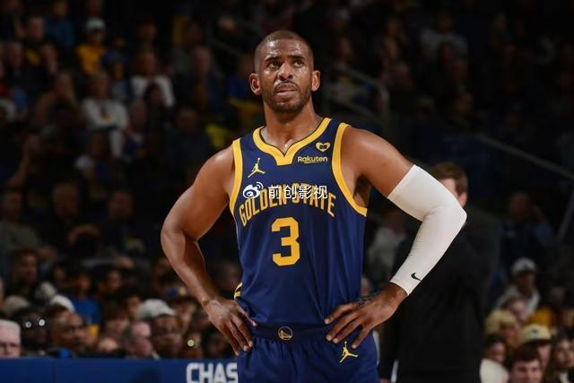 拉塞尔44分字母哥三双 湖人险胜雄鹿重回第九