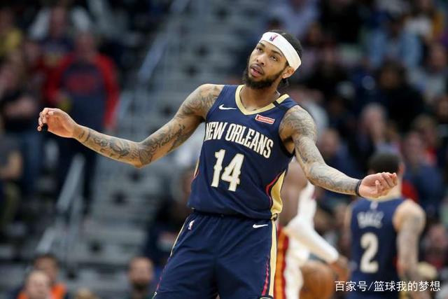 钟鼓和鸣逐绿茵 百面崇阳铜鼓奏响“楚超”咸宁主场